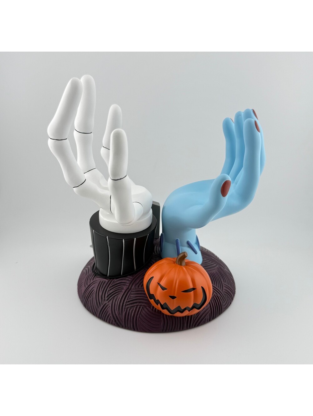 Bath & Body Works Nightmare Before Christmas Jack & Sally Hands Candle Pedestal